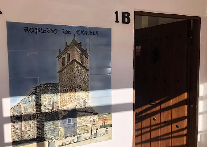 Robledo De Chavela Plaza 1B, Con Gran Terraza, Perfecta Ubicacion